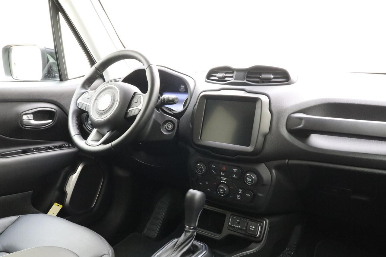 Jeep RENEGADE 1.5T 130pk e-Hybrid S Automaat | Navigatie | Climate control | Camera | Lederen bekleding | Dakrails | Keyless | Lichtmetalen velgen