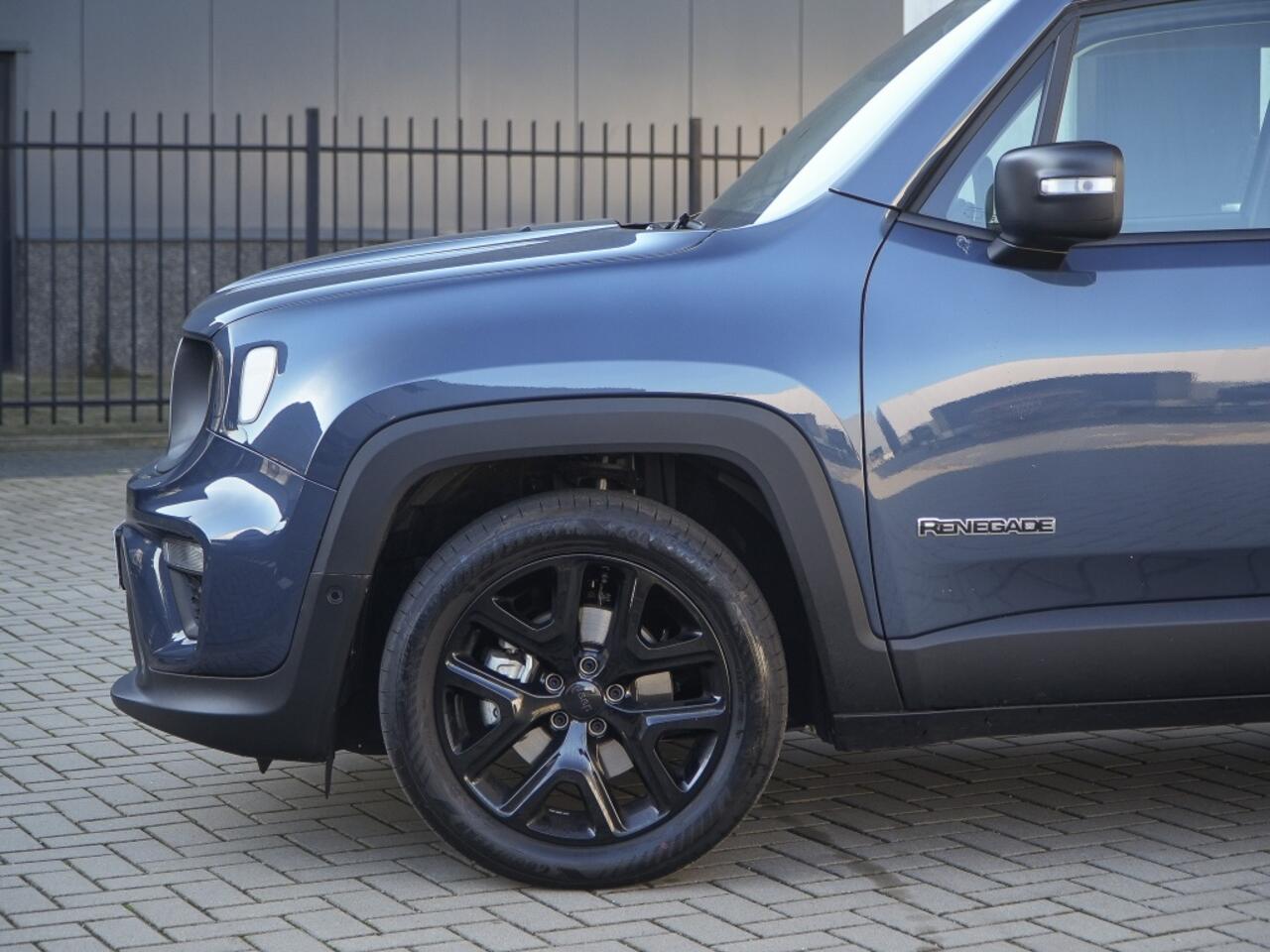 Jeep RENEGADE 1.5T e-Hybrid 130 PK Summit | Leder | Navi | LED | Camera | 18"