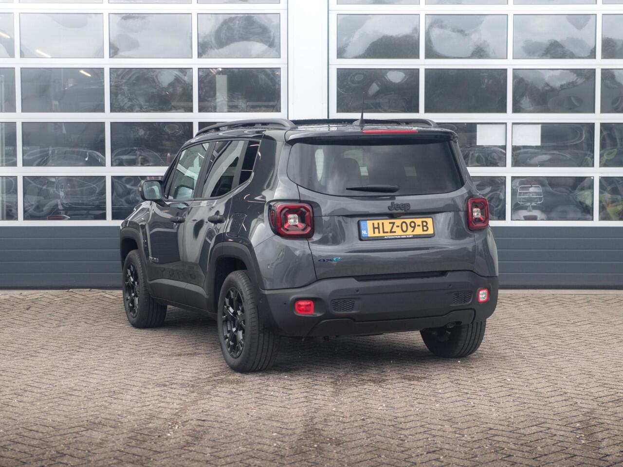 Jeep RENEGADE 4xe 240 Plug-in Hybrid Electric The North Star | Teck Pack | Winter Pack | Navi