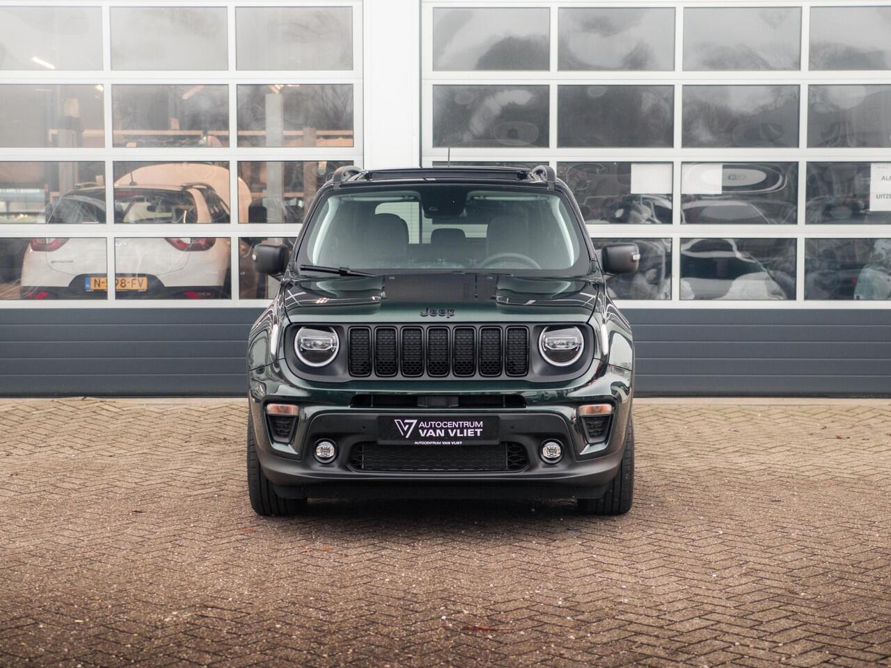 Jeep RENEGADE 4xe 240 Plug-in Hybrid Electric The North Star | Teck Pack | Winter Pack | Navi