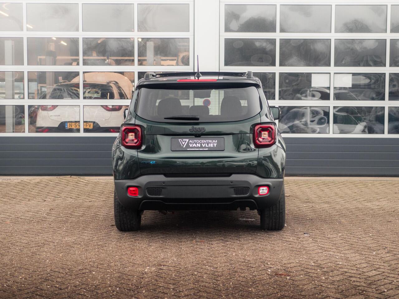 Jeep RENEGADE 4xe 240 Plug-in Hybrid Electric The North Star | Teck Pack | Winter Pack | Navi