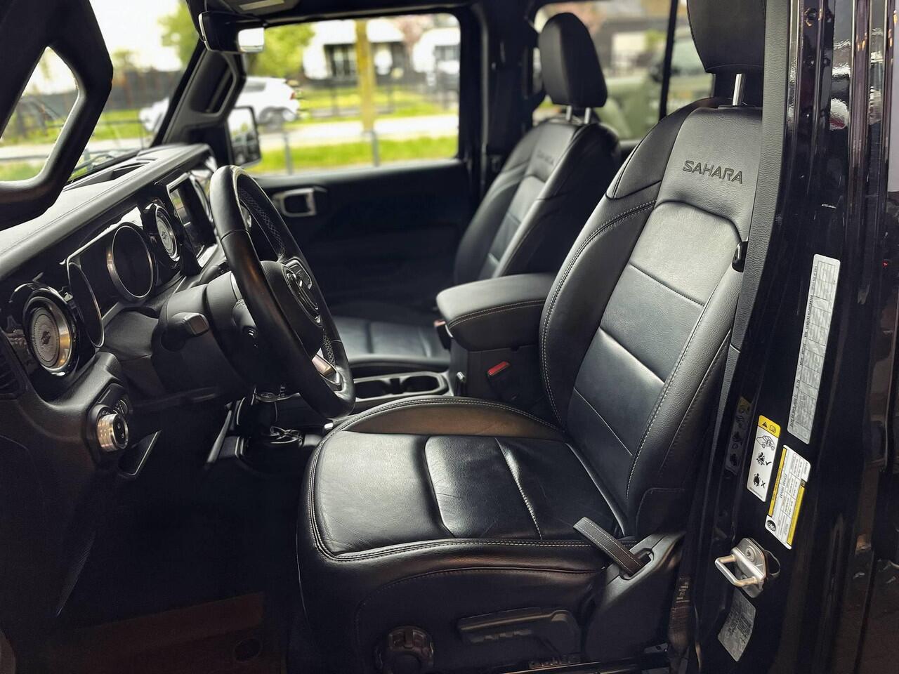 Jeep WRANGLER Unlimited 2.0T Sahara |Originele Brute | Richmond | 5 Pers | Volleder | Hardtop + Open dak | Navi | Etc.