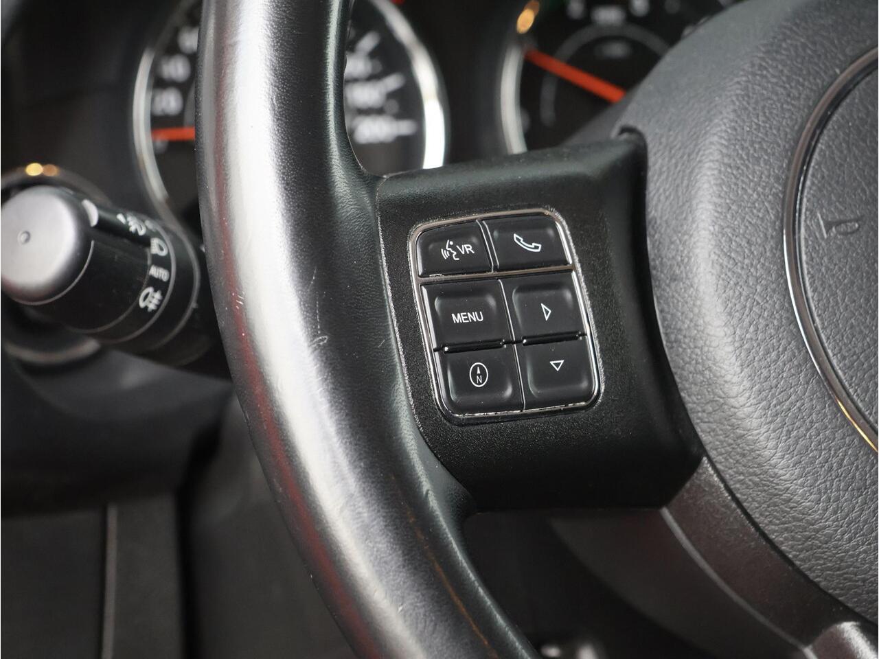 Jeep WRANGLER 2.8 CRD Sahara | Grijs kenteken | Cruise Control | 18 INCH |