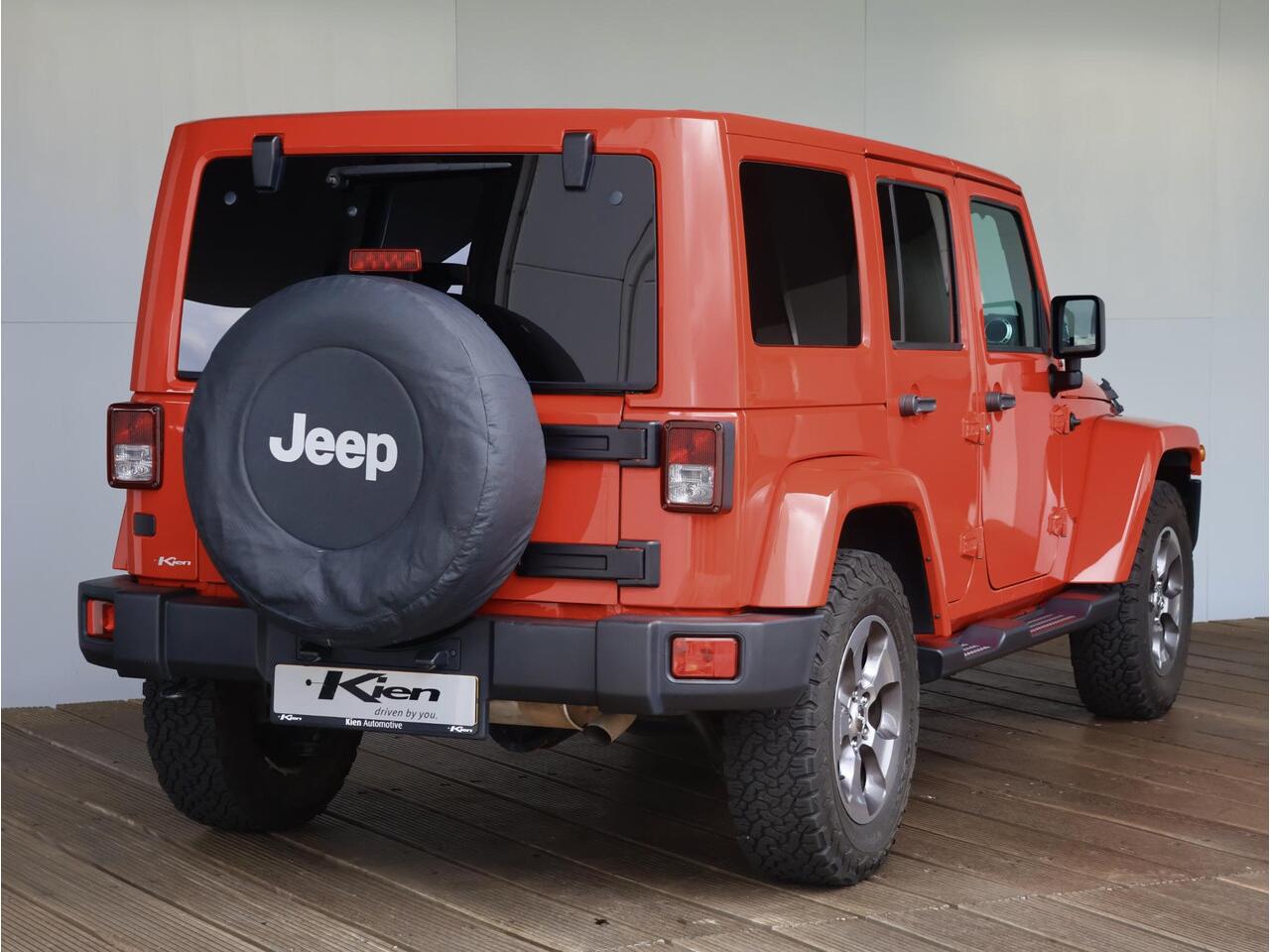 Jeep WRANGLER 2.8 CRD Sahara | Grijs kenteken | Cruise Control | 18 INCH |