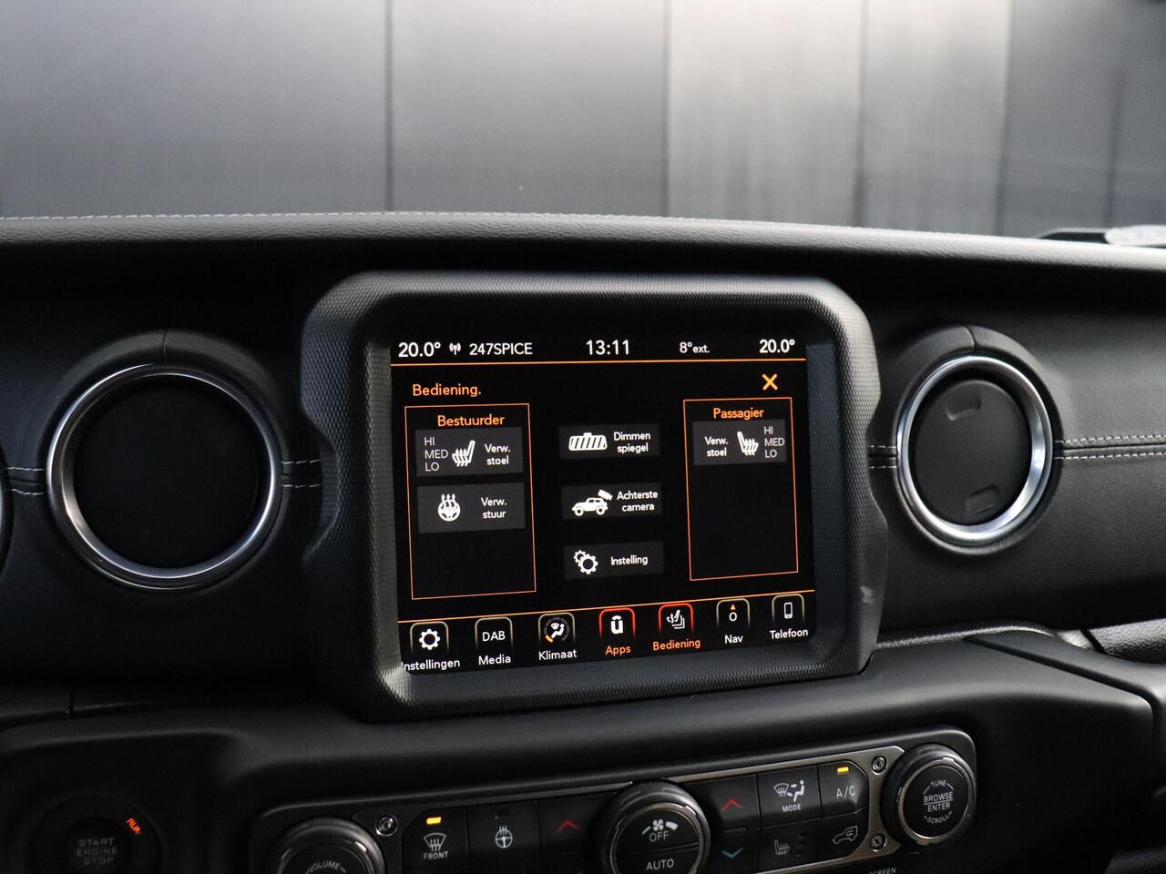 Jeep WRANGLER 2.2D Sahara | GRIJS KENTEKEN | LEDER | CAMERA | STOEL/STUURVERW. | ALPINE AUDIO | CRUISE | NAVI |