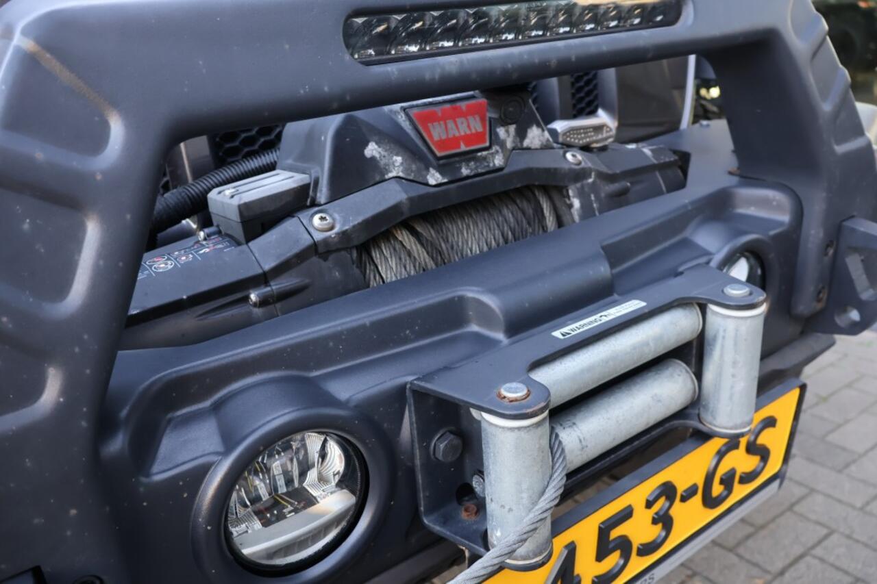 Jeep WRANGLER 2.0T SAHARA JL 4x4 Aut. / 37 inch banden / 2 inch MOPAR Lift