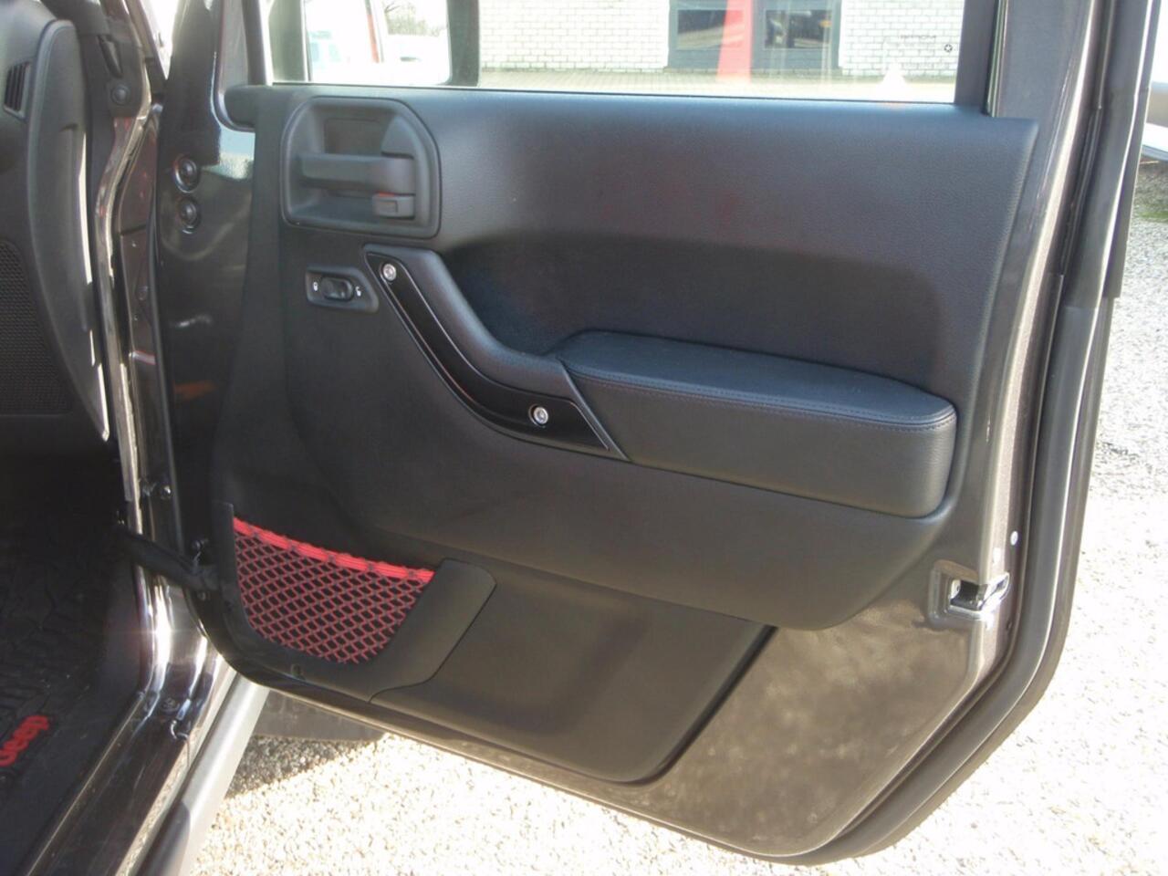 Jeep WRANGLER Night Eagle Rubicon 2.8 CRD 4 WD Marge