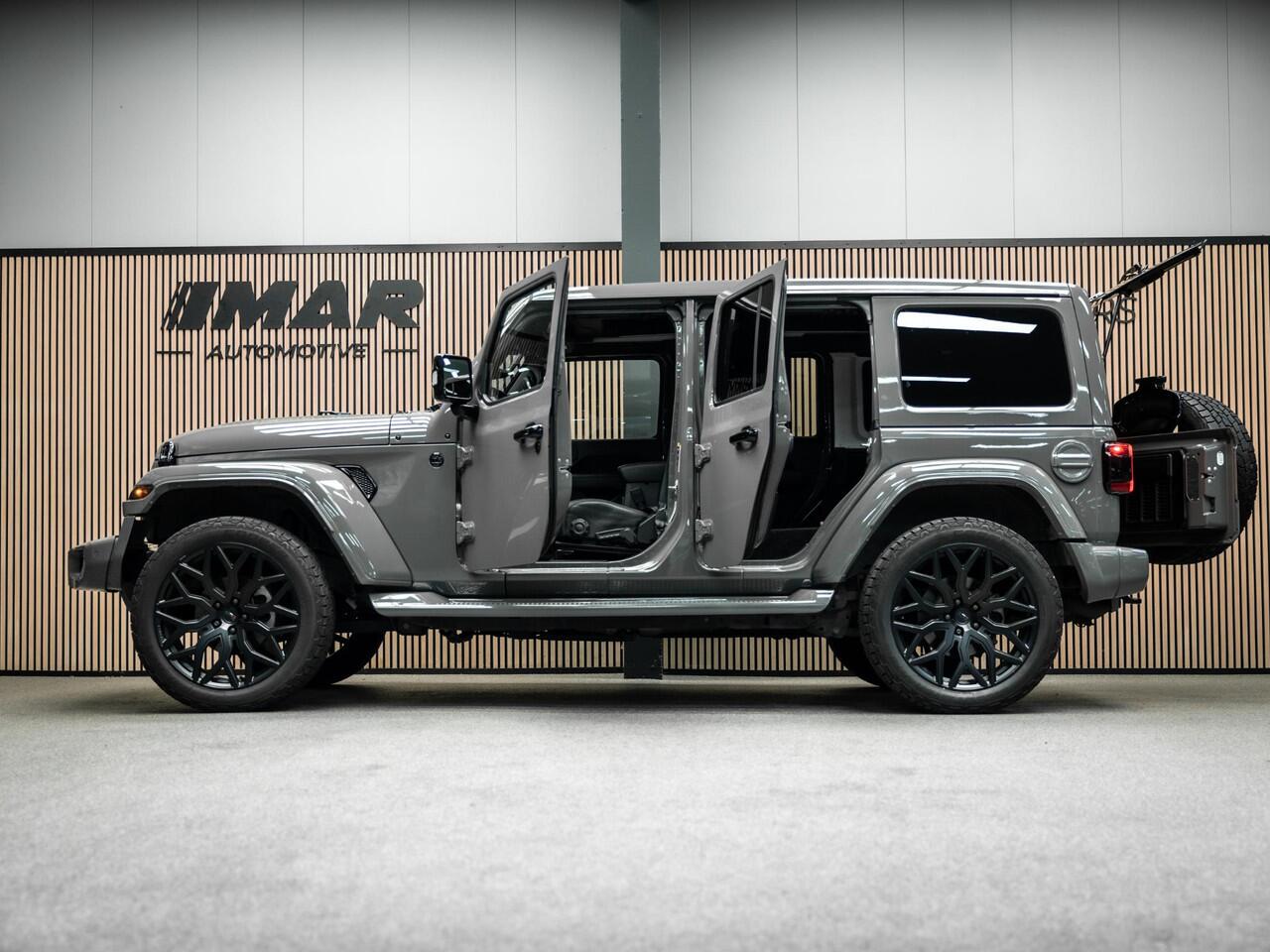 Jeep WRANGLER 2.2D Sahara | Grijs Kenteken | Stoel en stuurverwarming | Custom Corse Edition | Trekhaak | Alpine Sound |