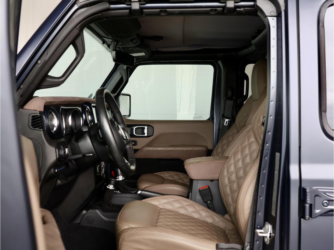 Jeep WRANGLER Brute Richmond 4xe | Electric softtop | Luchtvering | Stoel & stuurverwarming | Mickey Thompson all terrain banden
