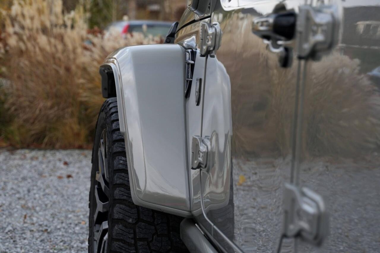 Jeep WRANGLER Unlimited 4XE 380 Sahara Brute