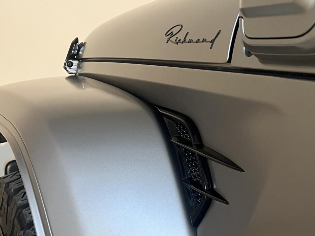 Jeep WRANGLER Unlimited 4xe 380 BRUTE Custom Skyview