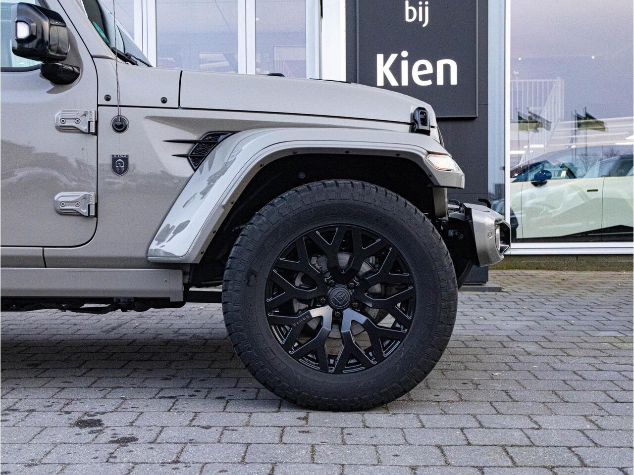Jeep WRANGLER Brute Richmond Rubicon 4xe | Treeplanken | Sun roof | Performance Exhaust |