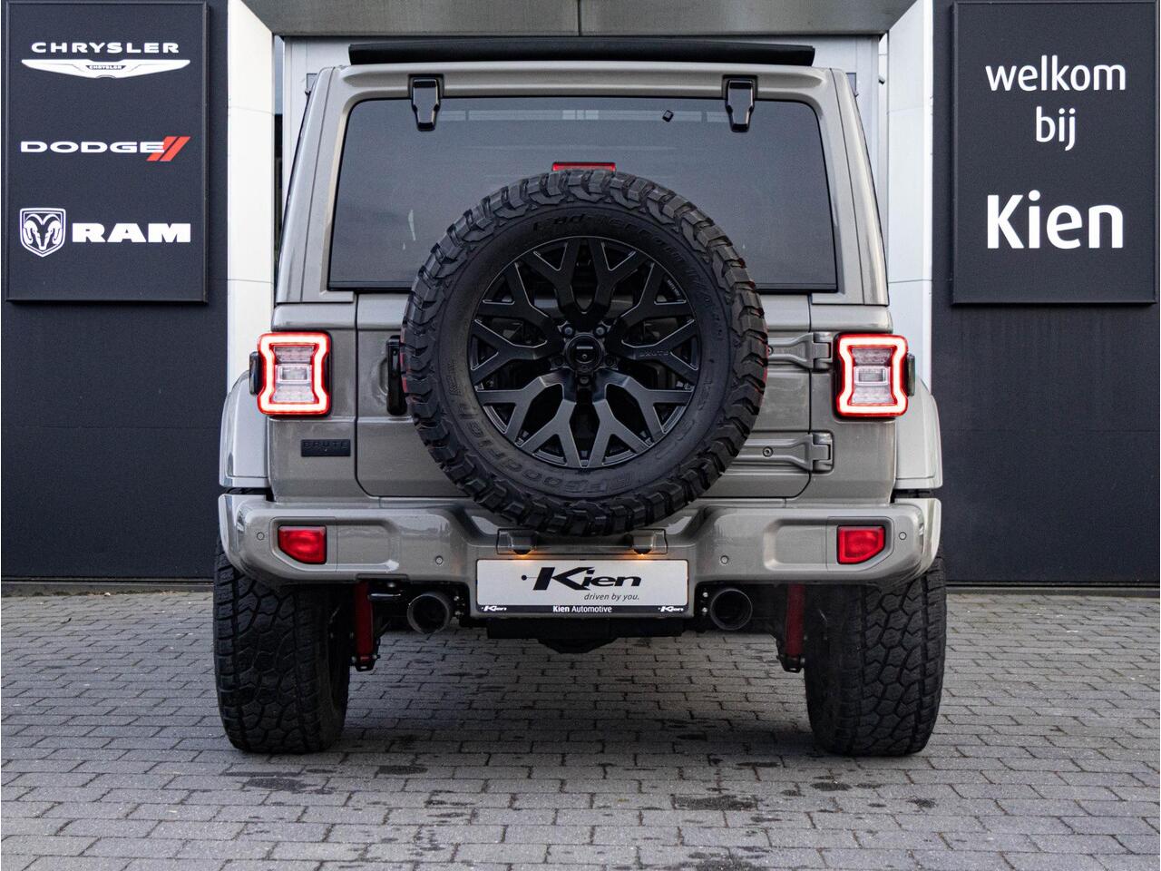 Jeep WRANGLER Brute Richmond Rubicon 4xe | Treeplanken | Sun roof | Performance Exhaust |