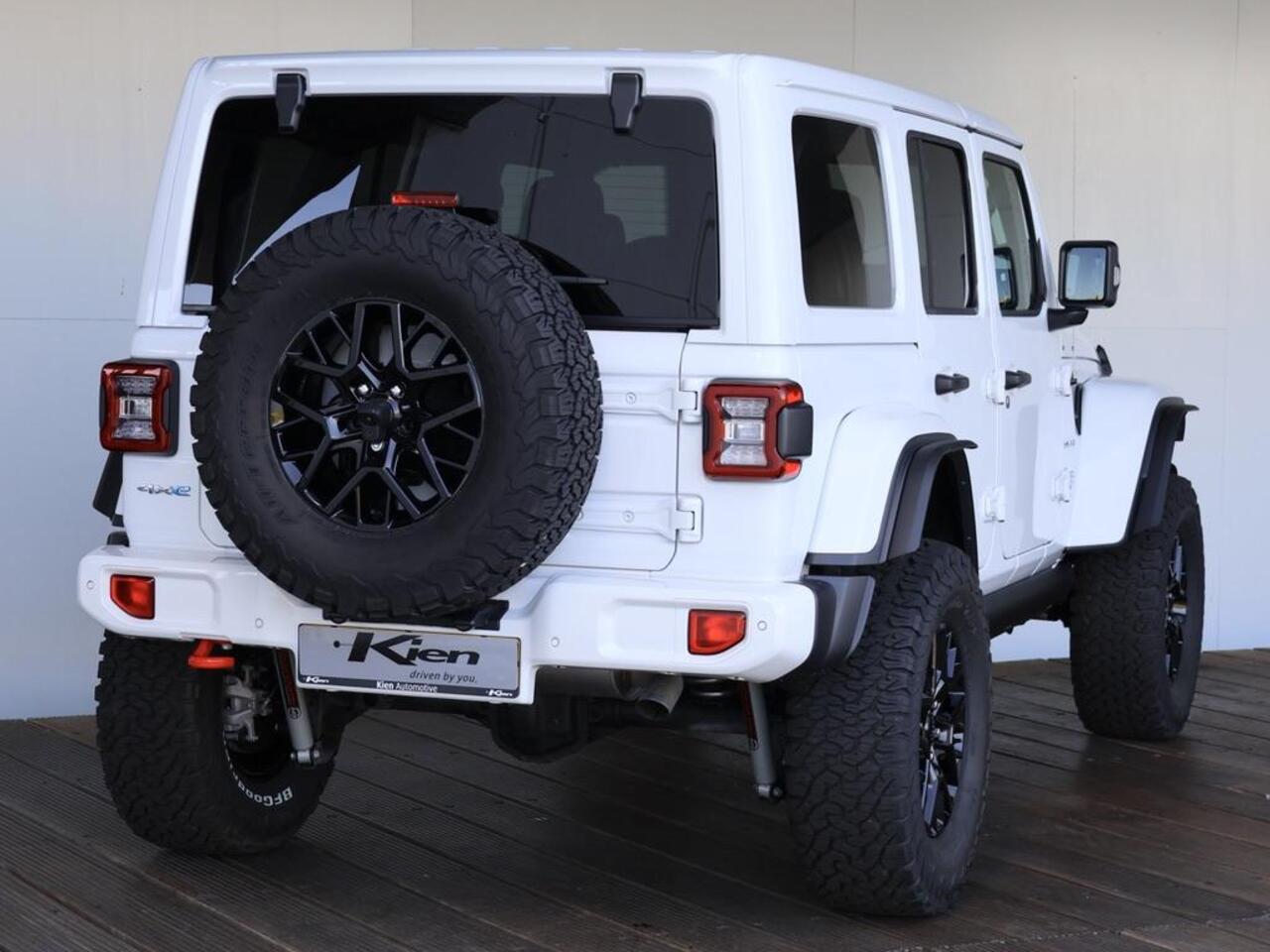 Jeep WRANGLER Unlimited 4xe 380 Dominator | Liftkit 2.5 Rubicon | Electric Treeplanken | Grill 2025 |