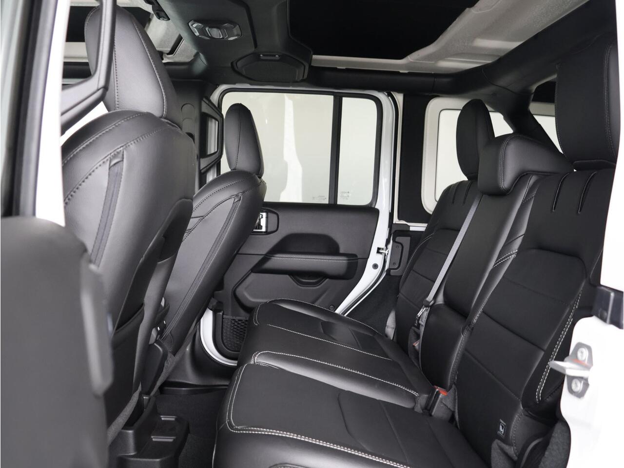 Jeep WRANGLER Unlimited 4xe 380 Dominator | Liftkit 2.5 Rubicon | Electric Treeplanken | Grill 2025 |