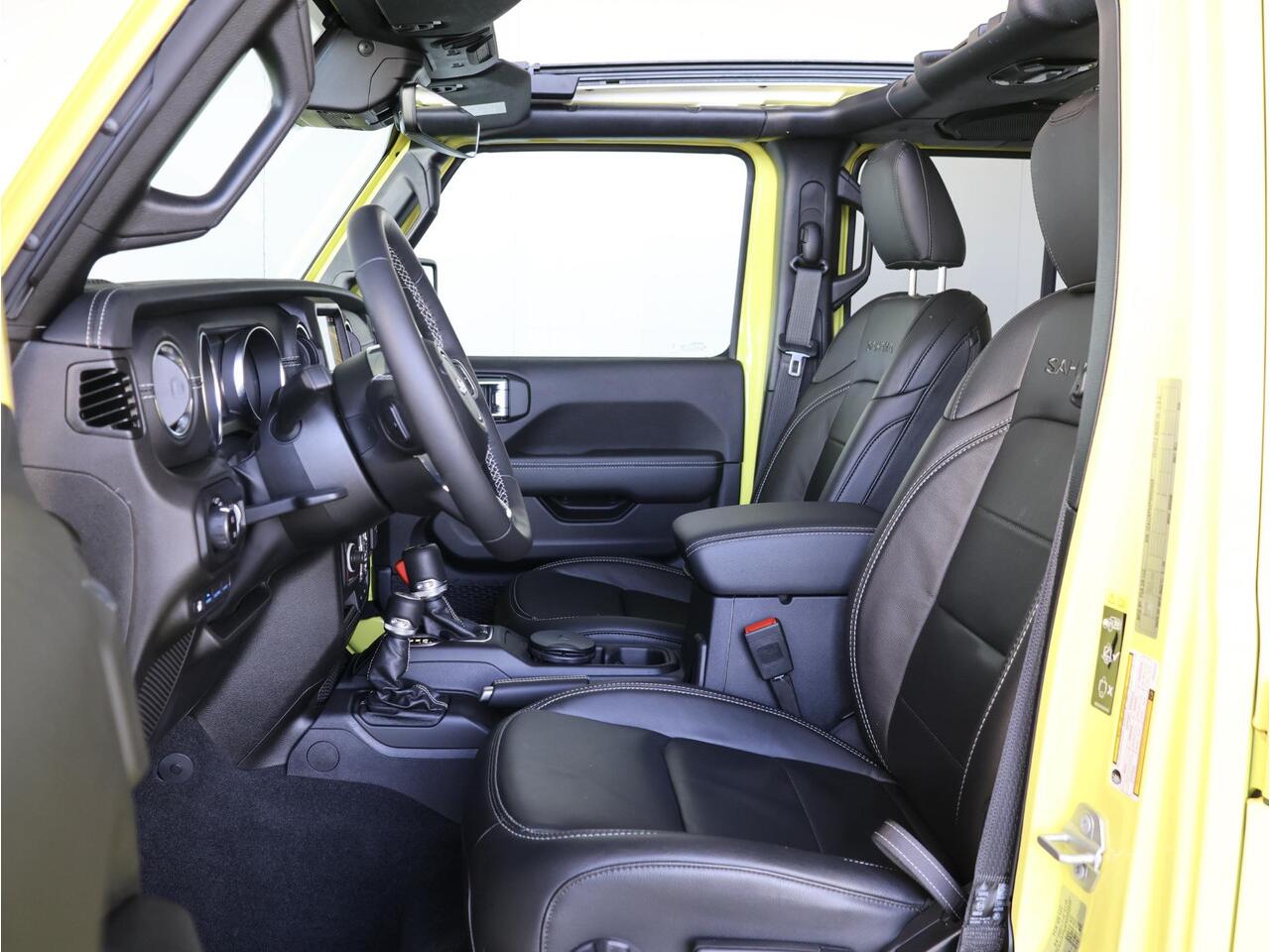 Jeep WRANGLER Unlimited 4xe 380 Sahara | Sky one dak | Adaptive CC | Camera | stoel en stuur verwarming