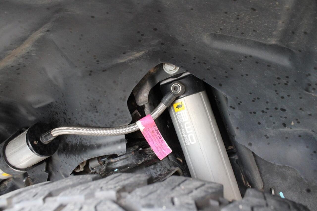 Jeep WRANGLER 4XE 380 BRUTE Richmond SkyOne Performance Hood El. sidesteps.