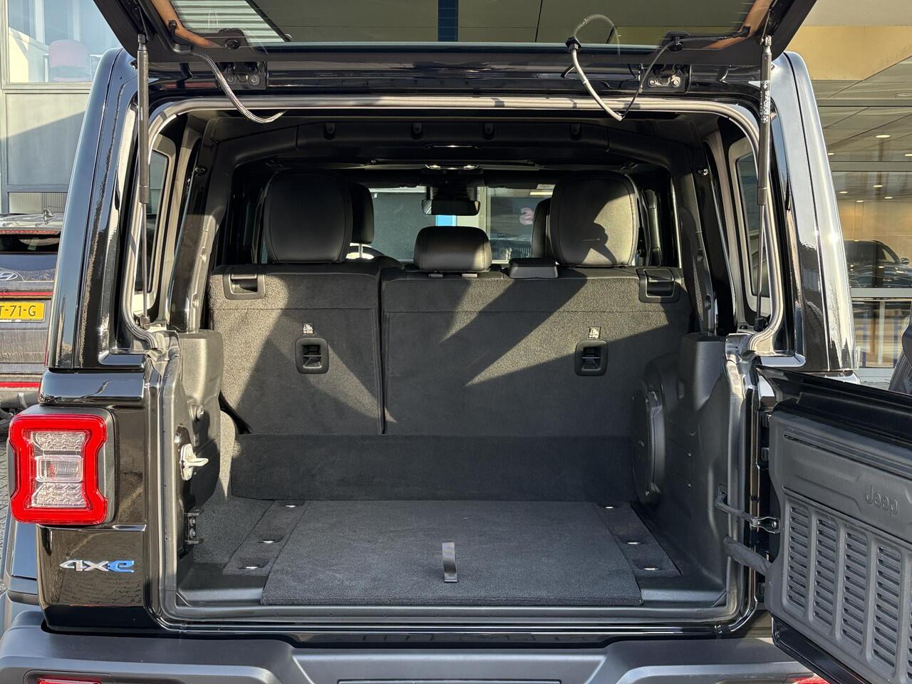 Jeep WRANGLER Unlimited 4xe 380pk Sahara PHEV | Leder | Stoel- & Stuurverwarming | Navigatie | Afneembaar Dak |