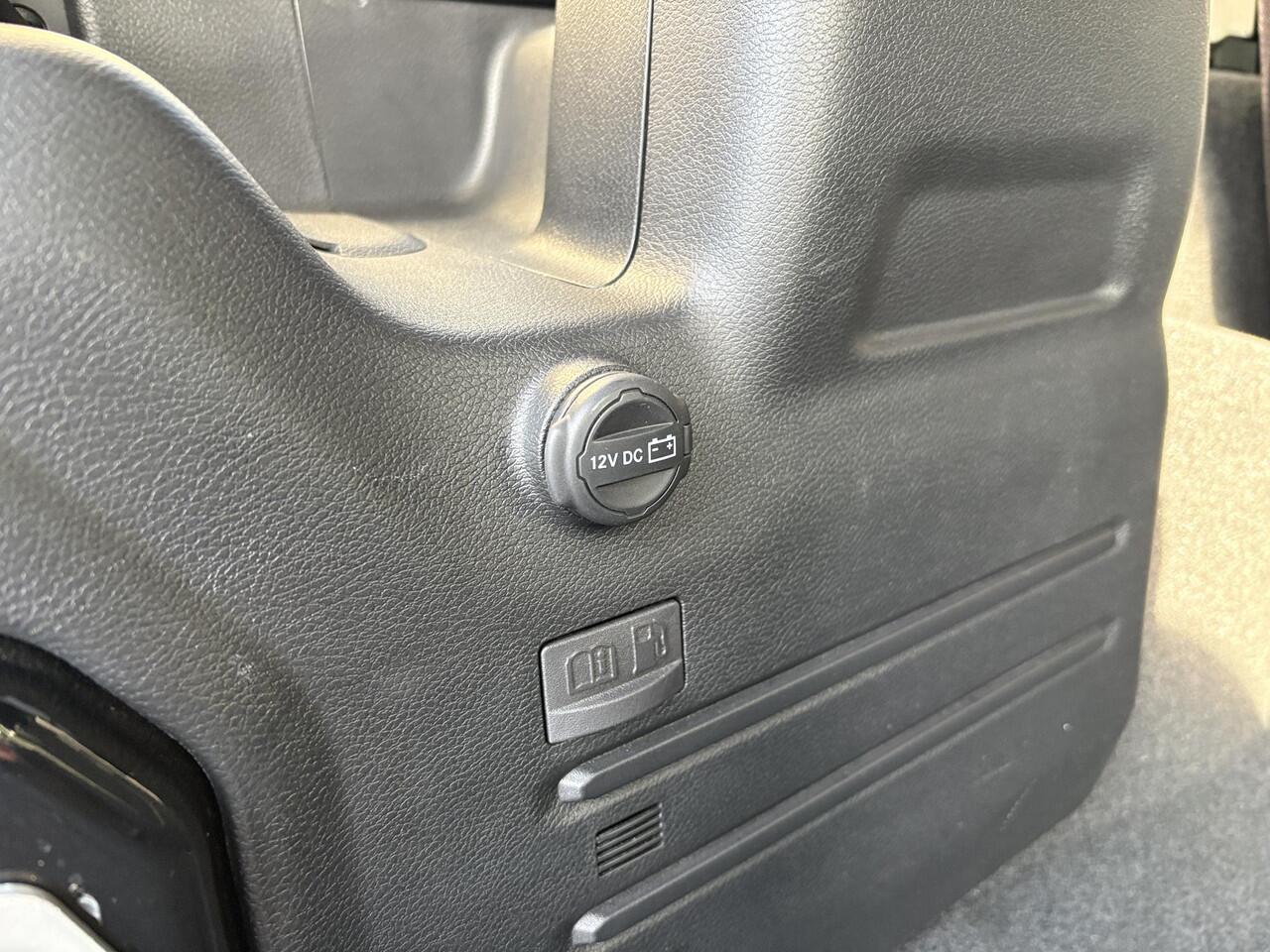 Jeep WRANGLER Unlimited 4xe 380pk Sahara PHEV | Leder | Stoel- & Stuurverwarming | Navigatie | Afneembaar Dak |