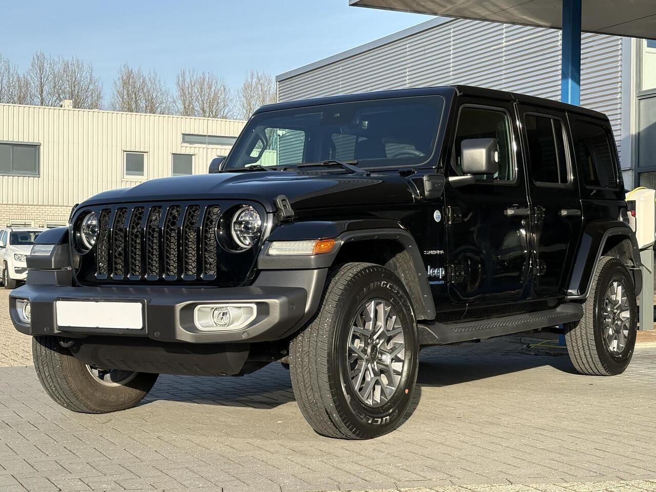 Jeep WRANGLER Unlimited 4xe 380pk Sahara PHEV | Leder | Stoel- & Stuurverwarming | Navigatie | Afneembaar Dak |