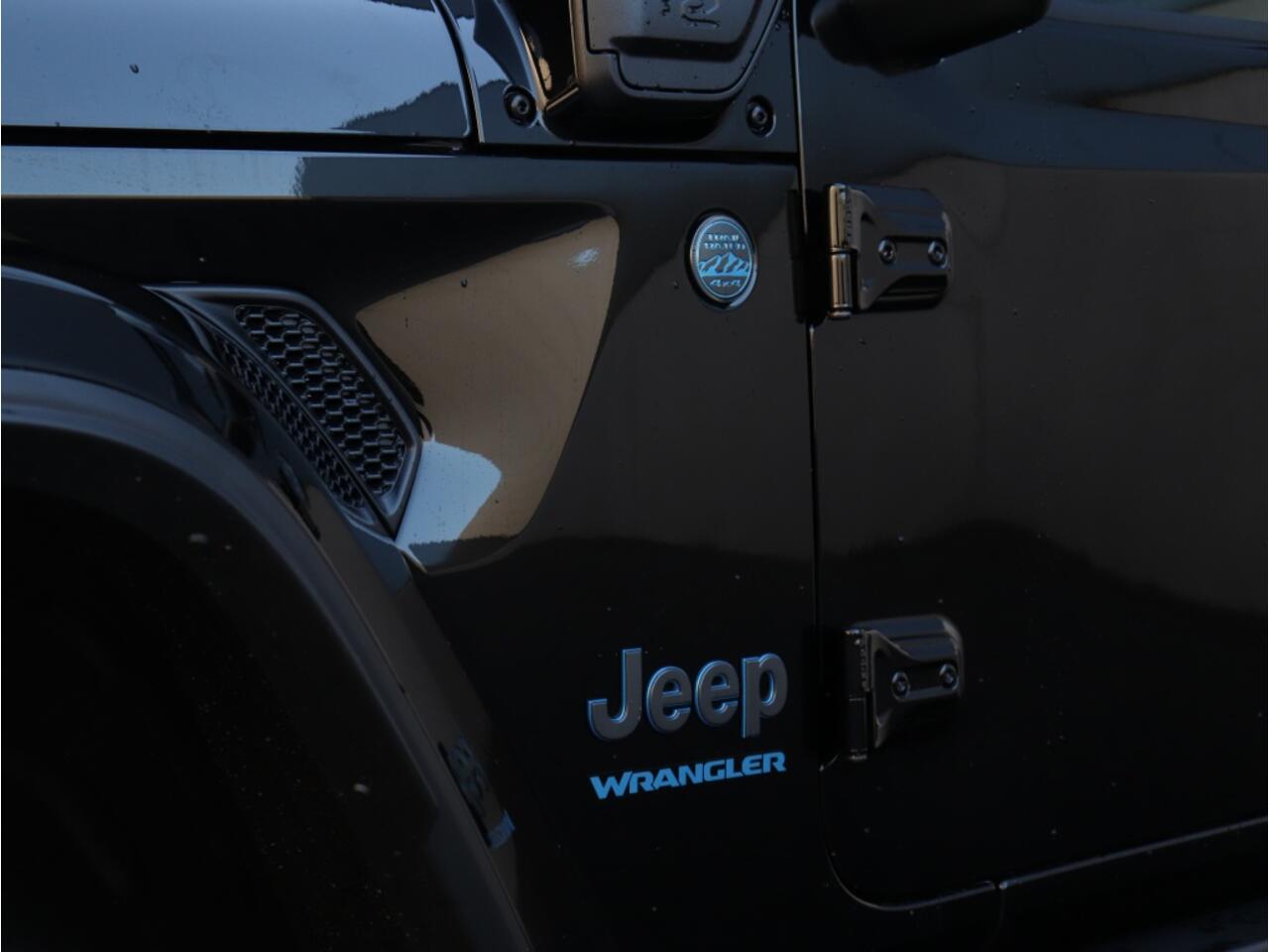 Jeep WRANGLER Unlimited 4xe 380 PK Sahara | Schuifdak | Leder | Camera | Navi | 20"