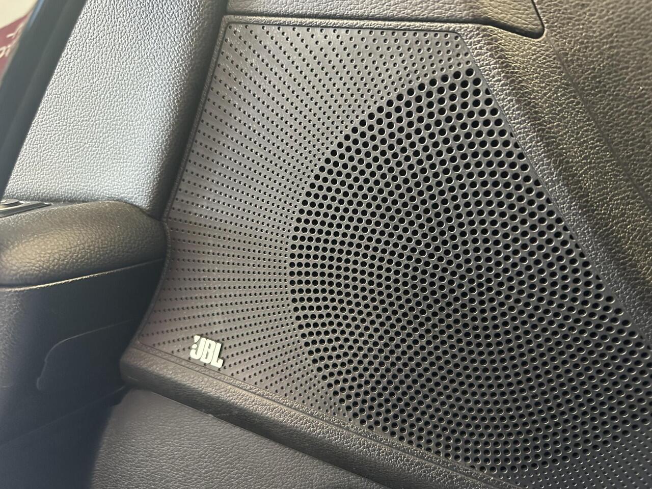 KIA CEE D Ceed 1.4 T-GDi ExecutiveLine met trekhaak!