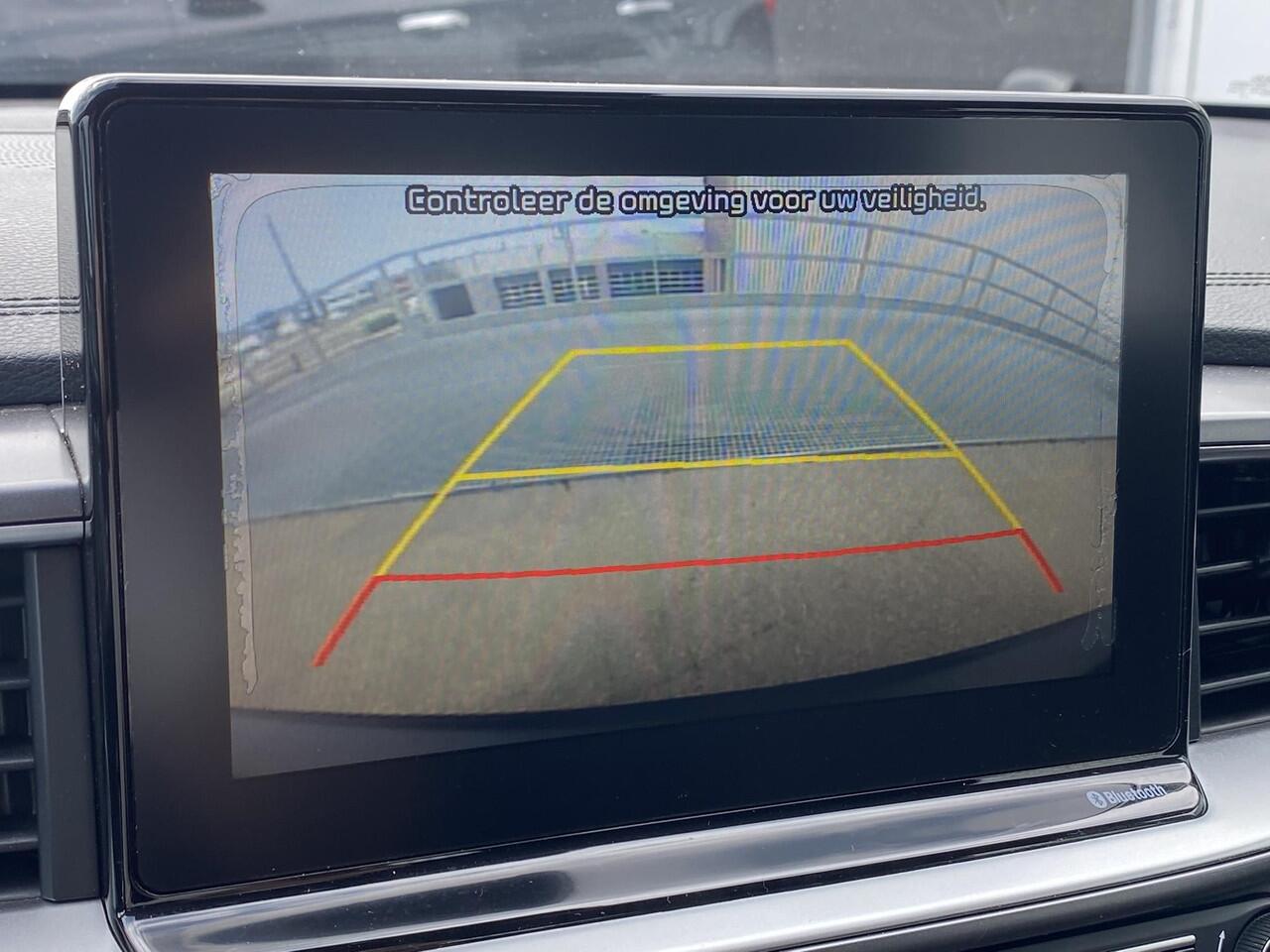 KIA CEE D Ceed 1.0 T-GDi DynamicLine Navigatie, Achteruitrijcamera, Nieuw geleverd en dealeronderhouden, Parkeersensoren, Climate control, Cruise control