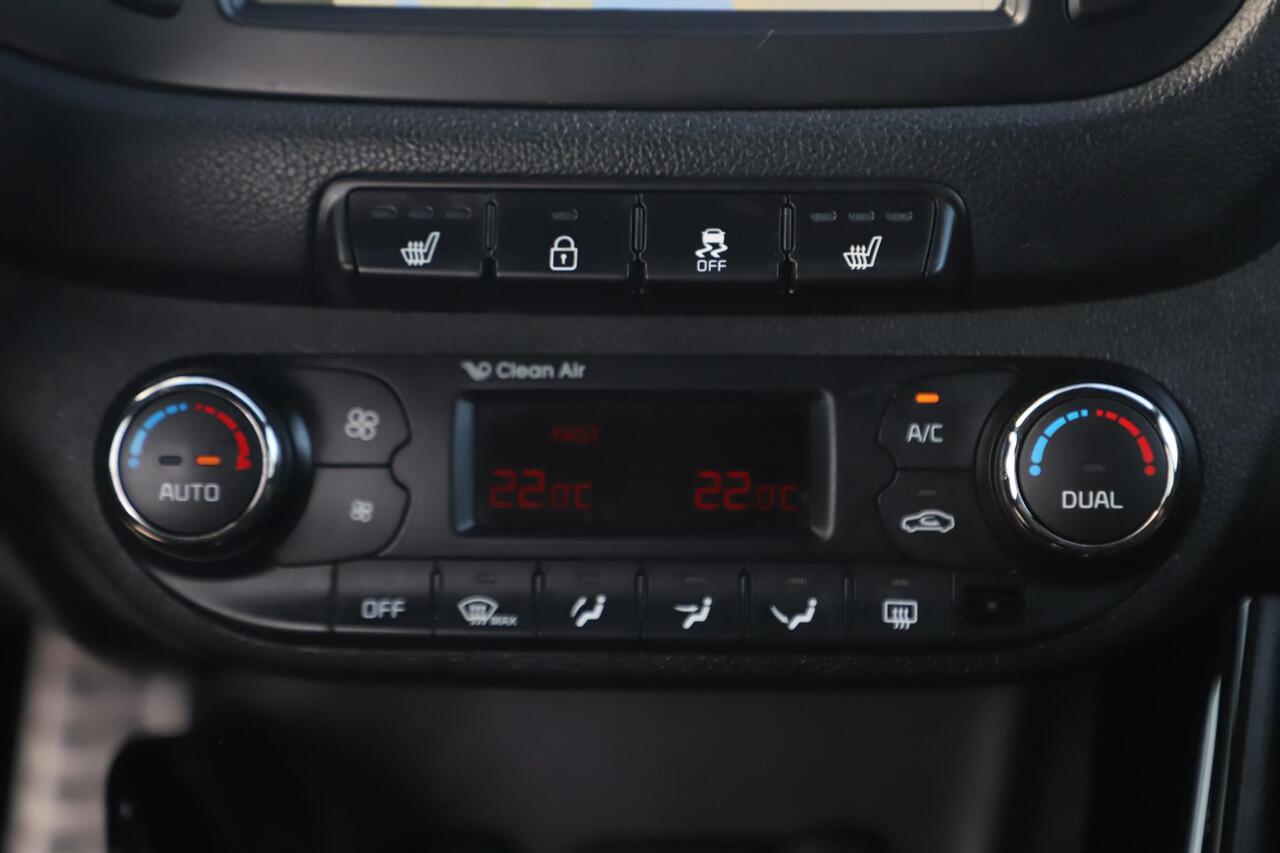 KIA CEE D cee'd Sportswagon 1.0 T-GDi GT-Line Summer Edition Panoramadak Navigatie Carplay Android 17 inch LMV Stuur & Stoelverwarming Achteruitrijcamera