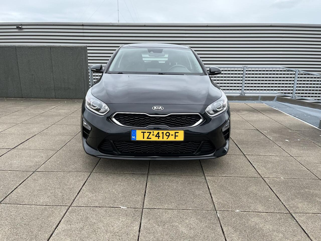 KIA CEE D Ceed 1.0 T-GDi DynamicLine 6-BAK LMV / NAVIGATIE / ACHTERUITRIJCAMERA