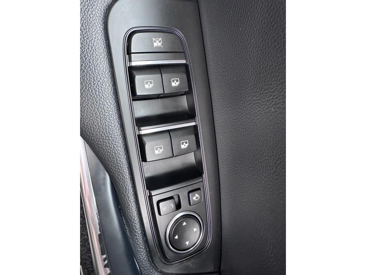 KIA CEE D Ceed Sportswagon 1.0 T-GDi DynamicLine | Half lederen bekleding | Apple Carplay/Android Auto | Cruise control | Achteruitrij camera | Elektr. climate control | Spraak bediening | Start/Stop systeem |