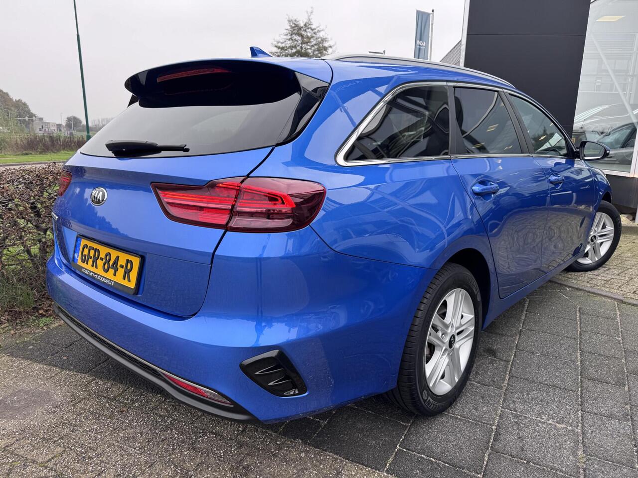 KIA CEE D Ceed Sportswagon 1.0 T-GDi DynamicLine | Half lederen bekleding | Apple Carplay/Android Auto | Cruise control | Achteruitrij camera | Elektr. climate control | Spraak bediening | Start/Stop systeem |
