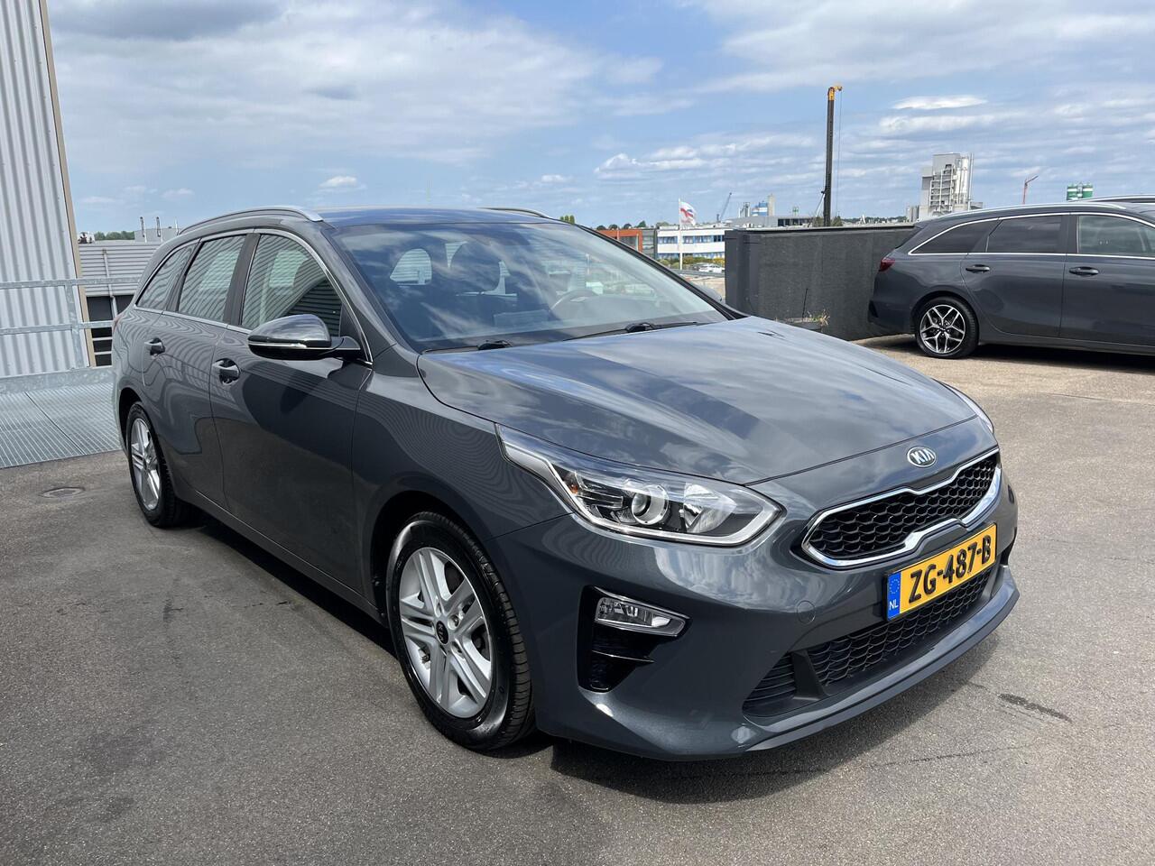 KIA CEE D Ceed Sportswagon 1.0 T-GDi DynamicLine Navigatie, Achteruitrijcamera, Parkeersensoren, Cruise control, Climate control, Dealeronderhouden, BTW-auto