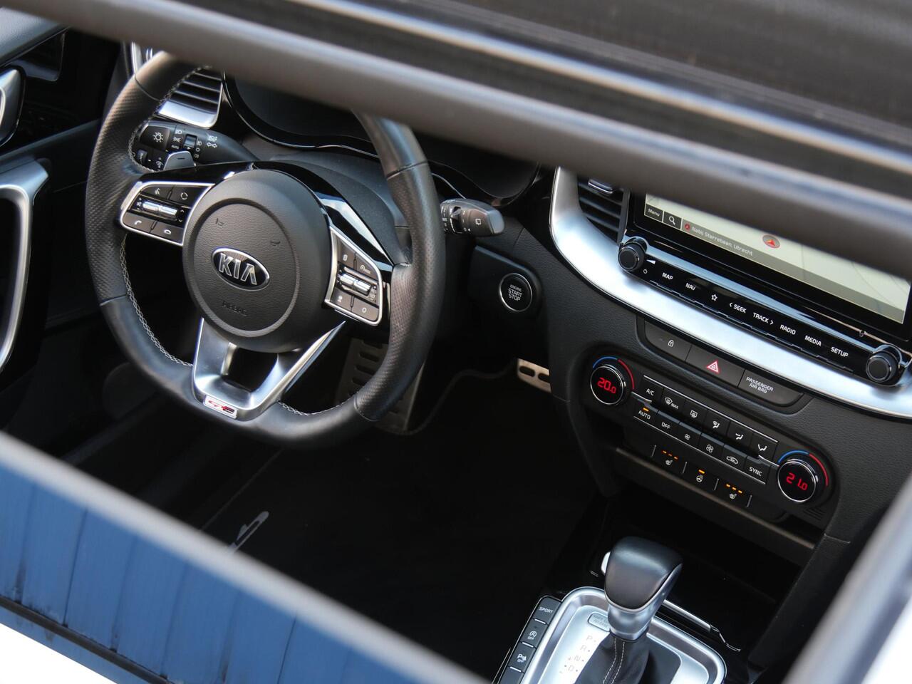 KIA CEE D Ceed Sportswagon 1.4T-GDi GT-LINE/ PANORAMADAK/ AFN. TREKHAAK