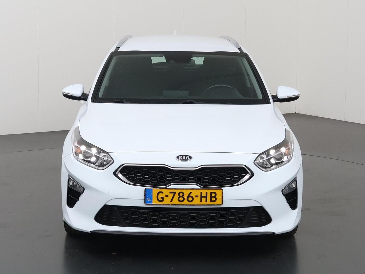 KIA CEE D Ceed Sportswagon 1.0 T-GDi DynamicLine | Navigatie | Parkeercamera | Apple Carplay/Android Auto | Climate Control | Cruise Control |
