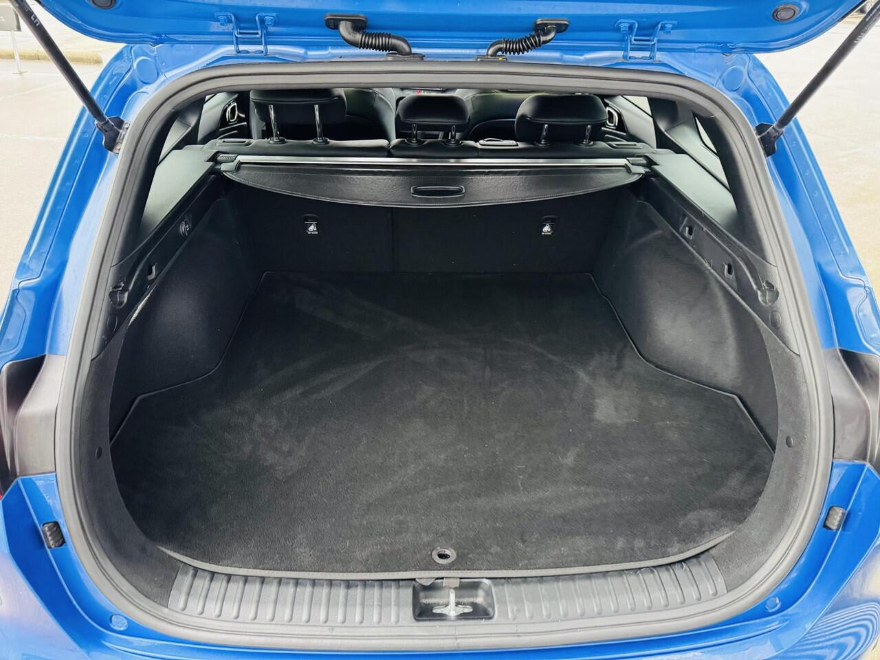 KIA CEE D Ceed Sportswagon 1.0 T-GDi GT-Line Panoramadak | All season banden| Clima | Cruise | Camera | Navi | Keyless | Privacyglass