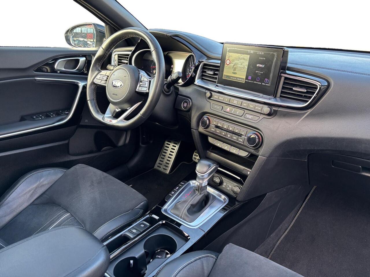 KIA CEE D Ceed SW 1.4 T-GDI GT-PlusLine | Climate | Adap Cruise | Panodak | LM Velgen | Elec stoel|