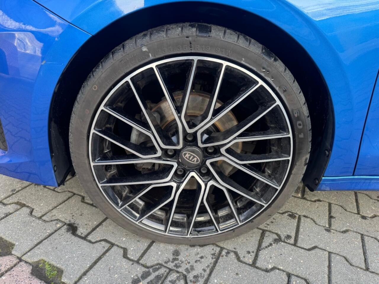 KIA CEE D 1.0 T-GDI GT-Line Business Edition Pano virtual cockpit