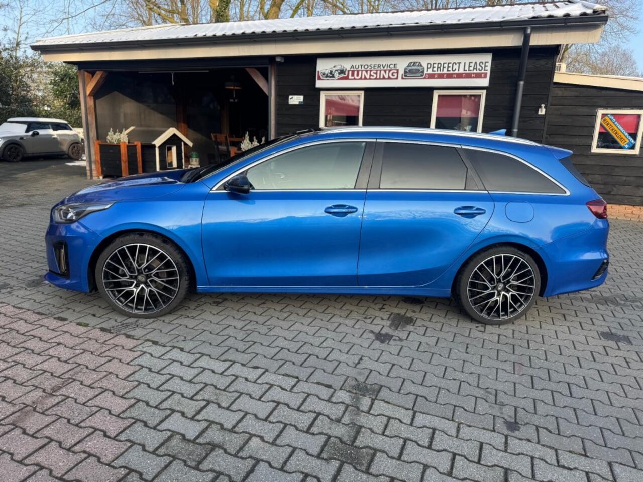 KIA CEE D 1.0 T-GDI GT-Line Business Edition Pano virtual cockpit