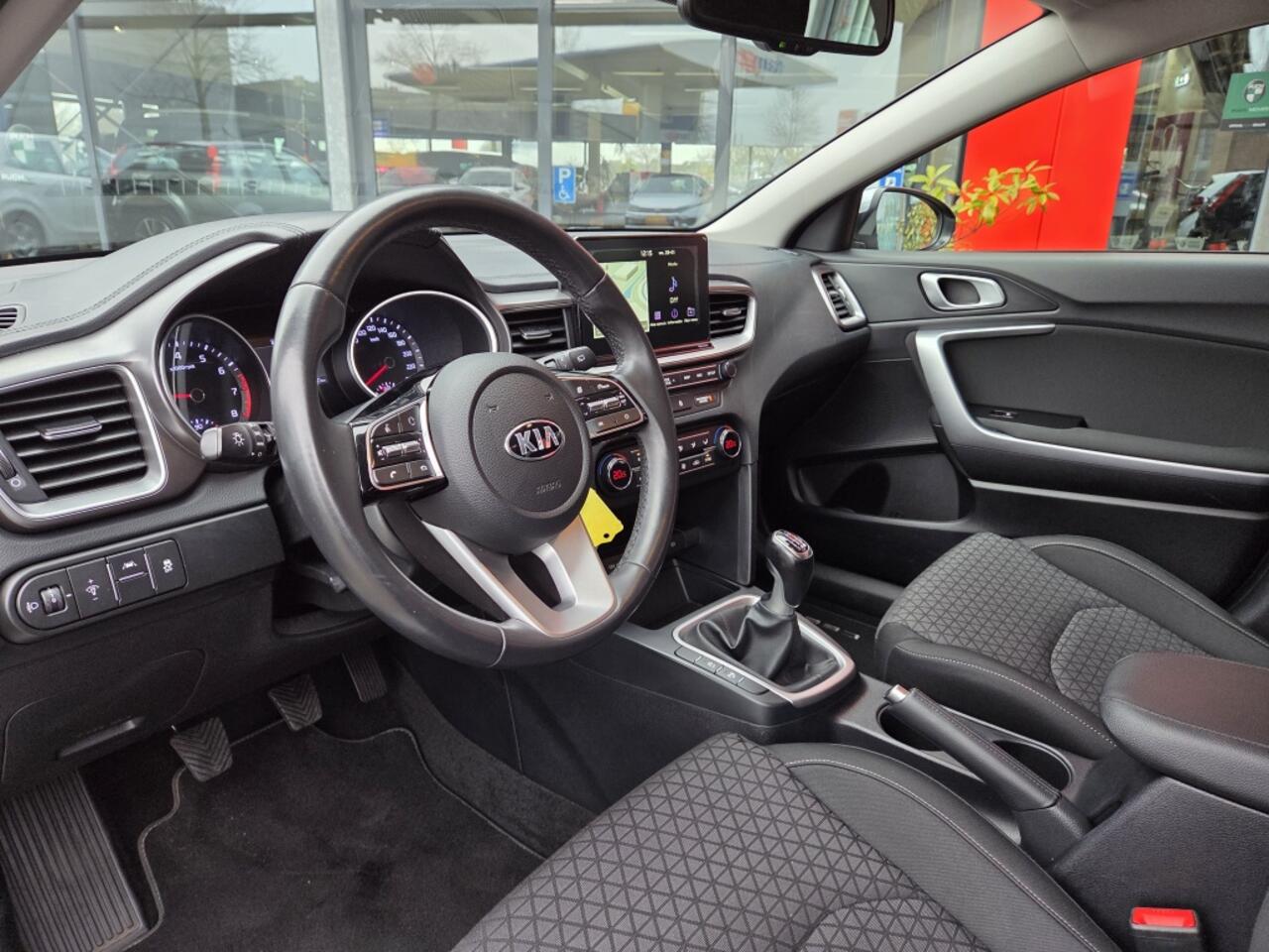 KIA CEE D Ceed Sportswagon 120pk T-GDi DynamicLine | Navi | Climate | Cruise