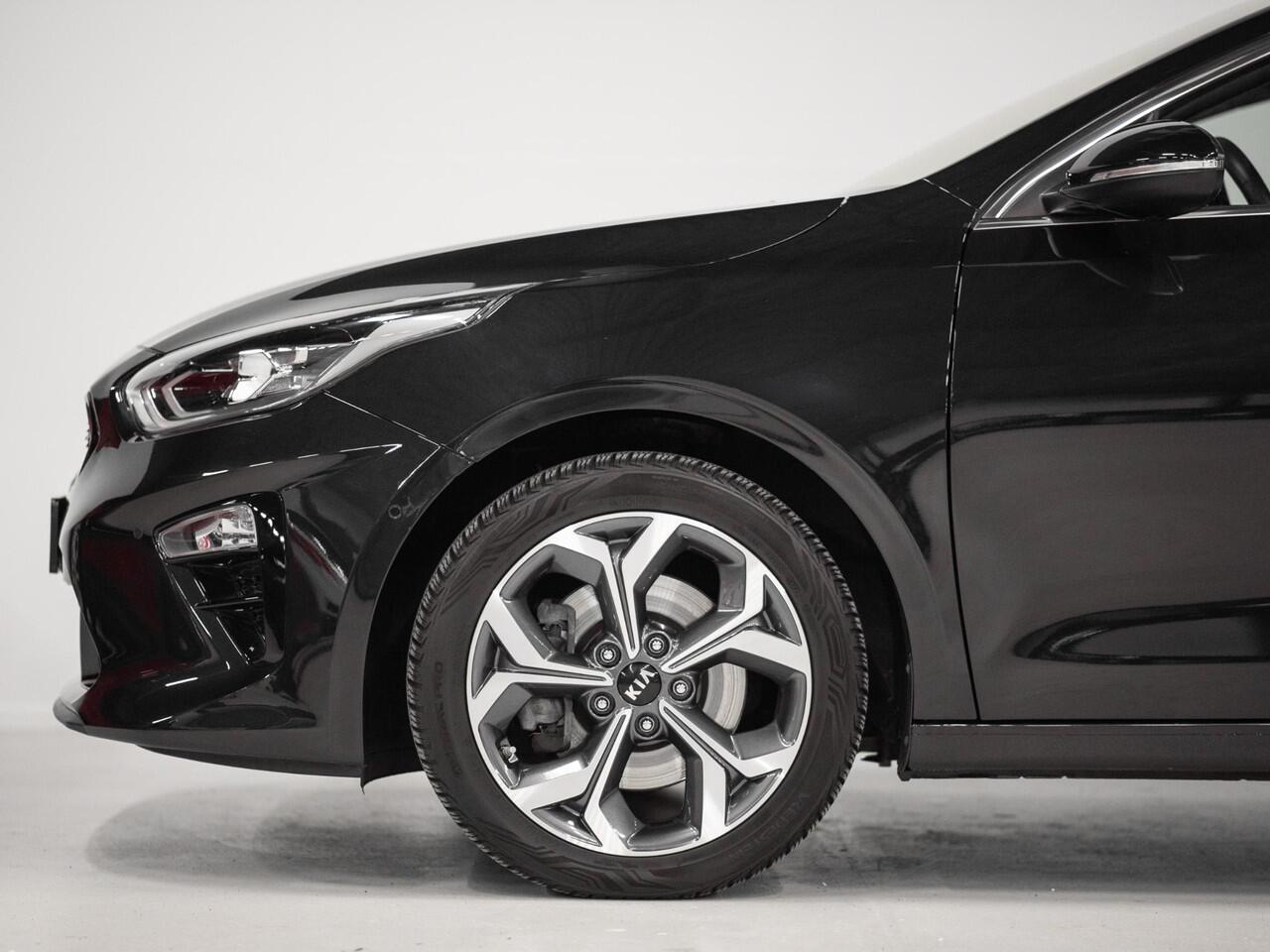 KIA CEE D Ceed Sportswagon 1.4 T-GDi ExecutiveLine Pano ACC Keyless Memory
