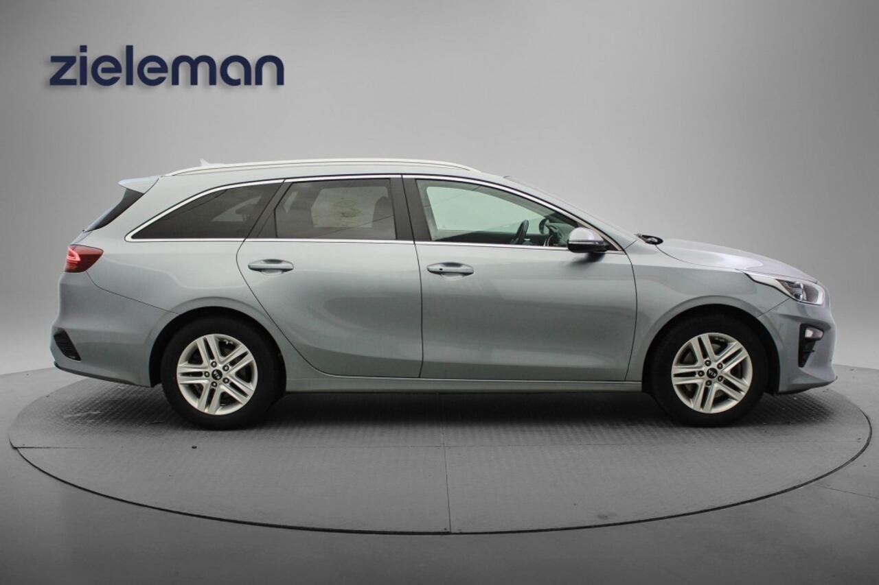 KIA CEE D Sportswagen 1.0 T-GDi DynamicPlusLine - Carplay, Camera, Half Leer, Stoelverw.