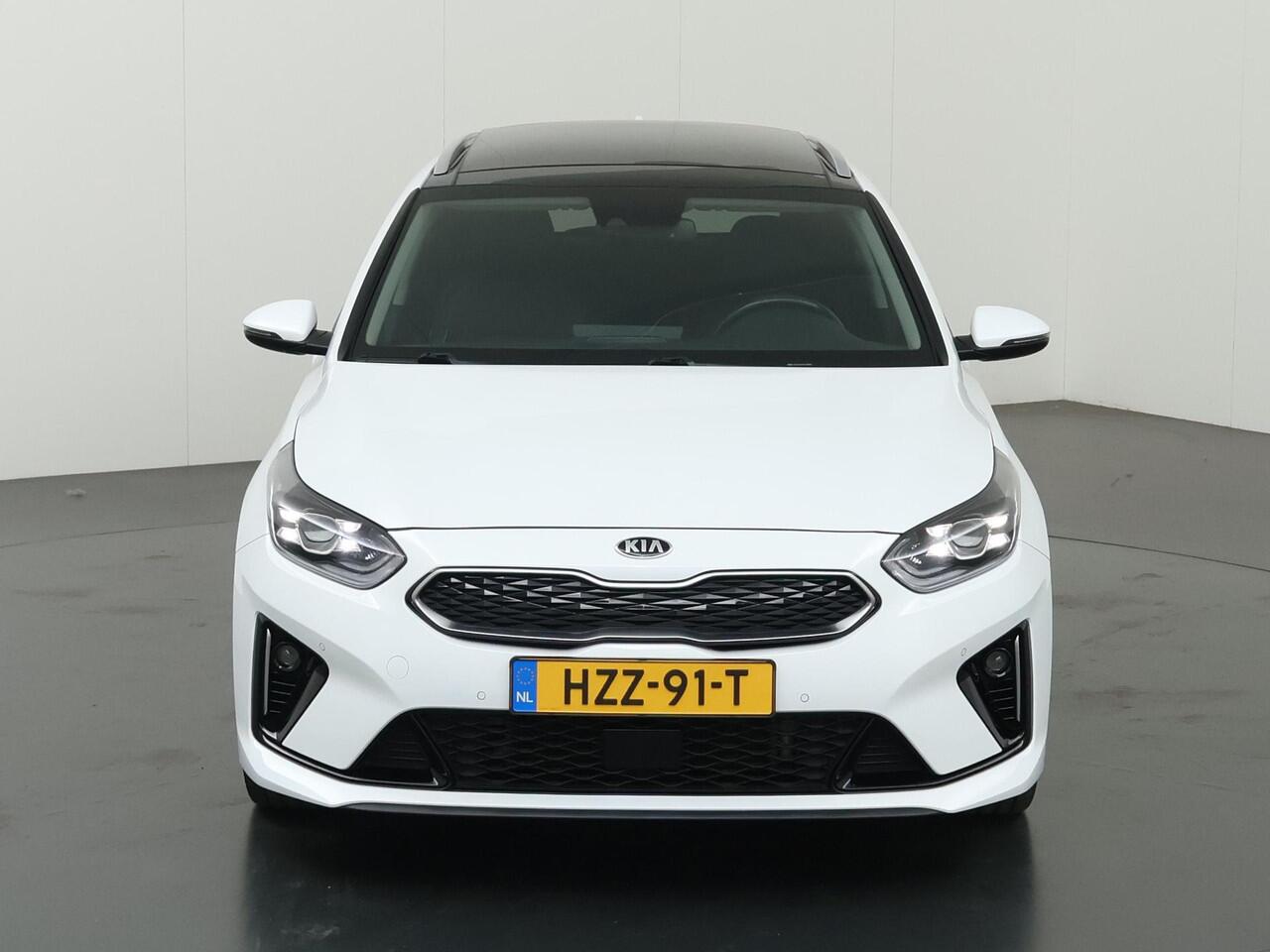 KIA CEE D Ceed Sportswagon 1.6 GDI PHEV ExecutiveLine | Panoramadak | Elekt. Stoelverstelling met geheugen | Stoelventilatie | Stoel/Stuurwielverwarming |