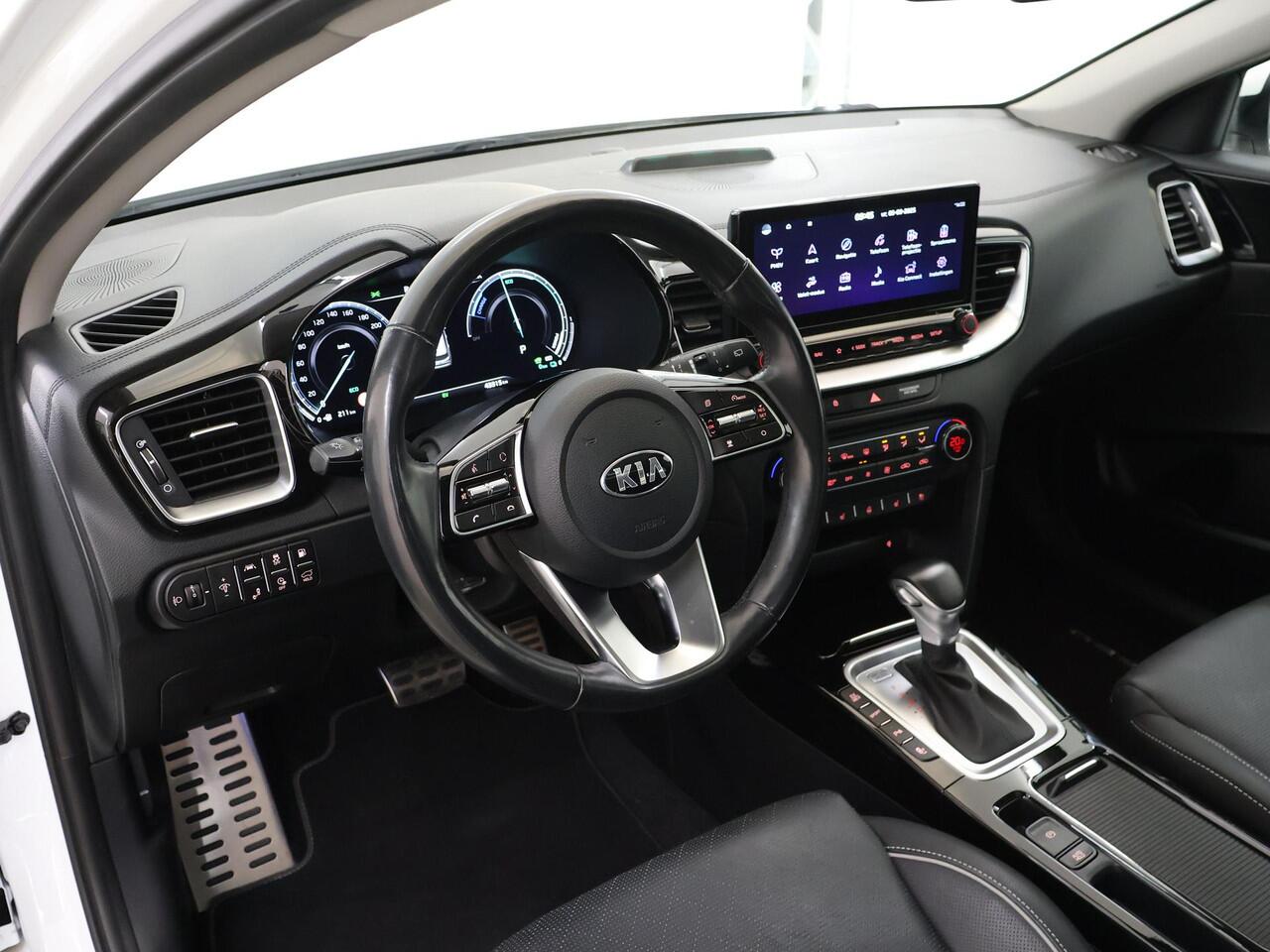 KIA CEE D Ceed Sportswagon 1.6 GDI PHEV ExecutiveLine | Panoramadak | Elekt. Stoelverstelling met geheugen | Stoelventilatie | Stoel/Stuurwielverwarming |