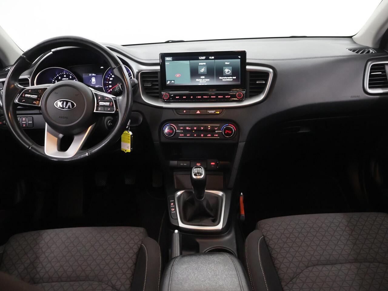 KIA CEE D Ceed Sportswagon 1.0 T-GDi DynamicLine | Navigatie | Parkeercamera | Apple Carplay/Android Auto | Climate Control | Cruise Control |