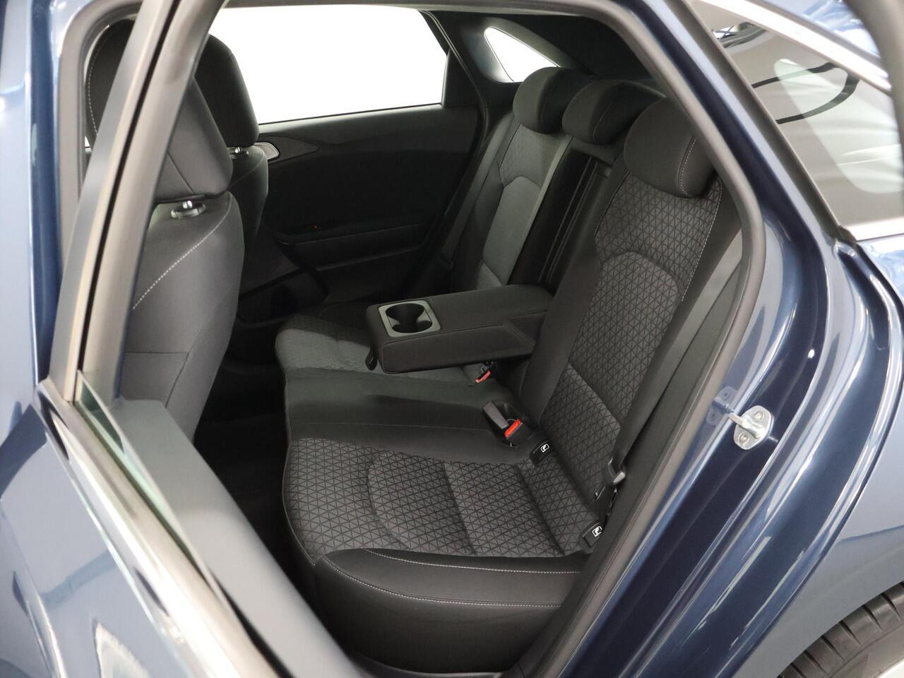 KIA CEE D Ceed 1.4 T-GDi DynamicLine | Navigatie | Parkeercamera | Climate Control | Cruise Control |