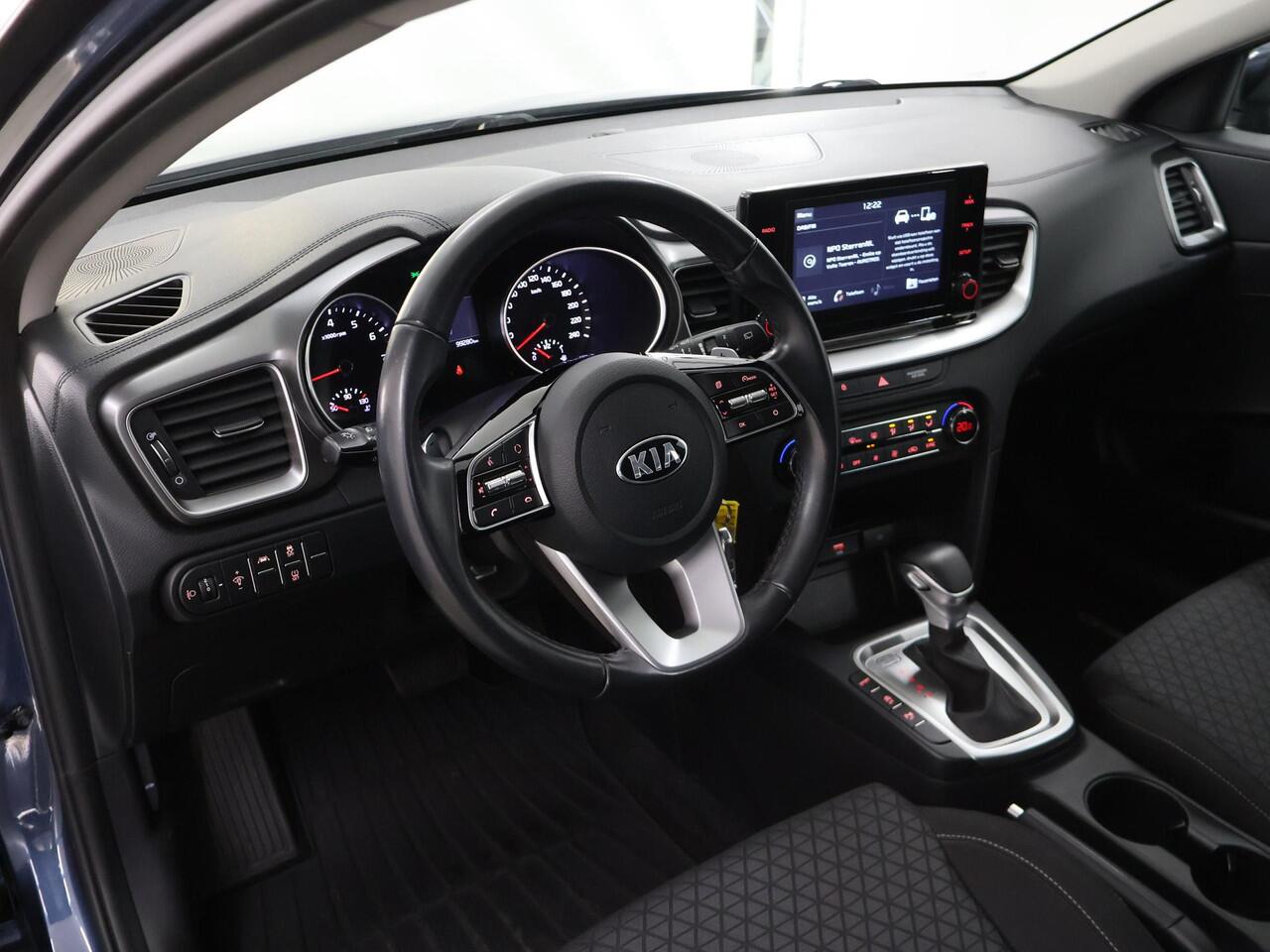 KIA CEE D Ceed 1.4 T-GDi DynamicLine | Navigatie | Parkeercamera | Climate Control | Cruise Control |