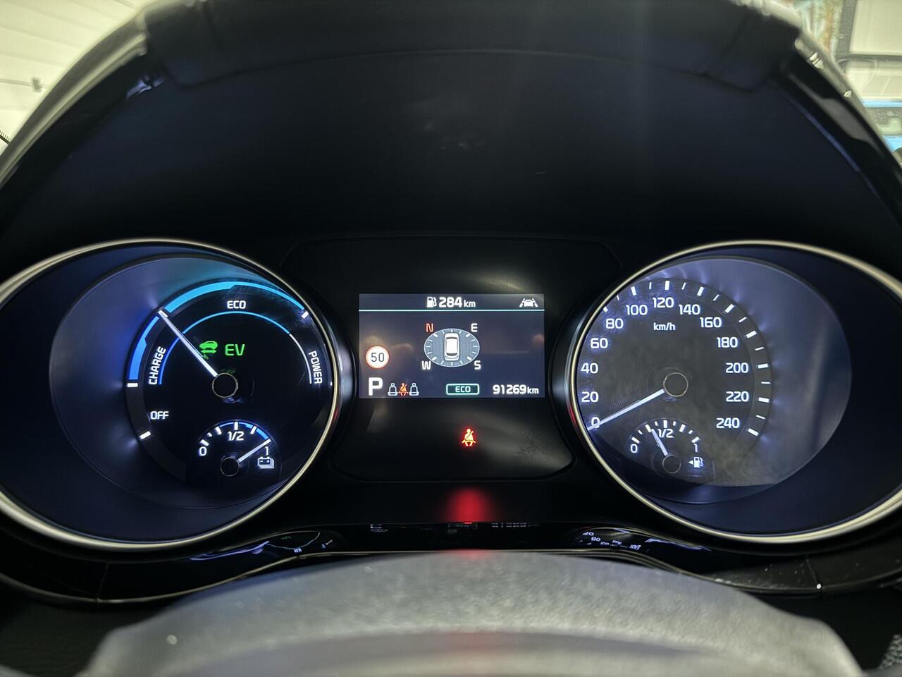 KIA CEE D Ceed Sportswagon 1.6 GDI PHEV BusinessLine Aut. | navi | carplay | led | privacy glas |