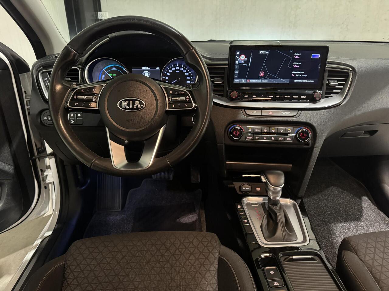 KIA CEE D Ceed Sportswagon 1.6 GDI PHEV BusinessLine Aut. | navi | carplay | led | privacy glas |