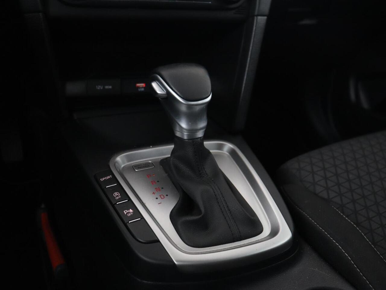 KIA CEE D Ceed 1.4 T-GDi DynamicLine | Automaat | Camera | Trekhaak | Carplay | Navigatie | Climate control | DAB | Cruise control | Parkeerhulp