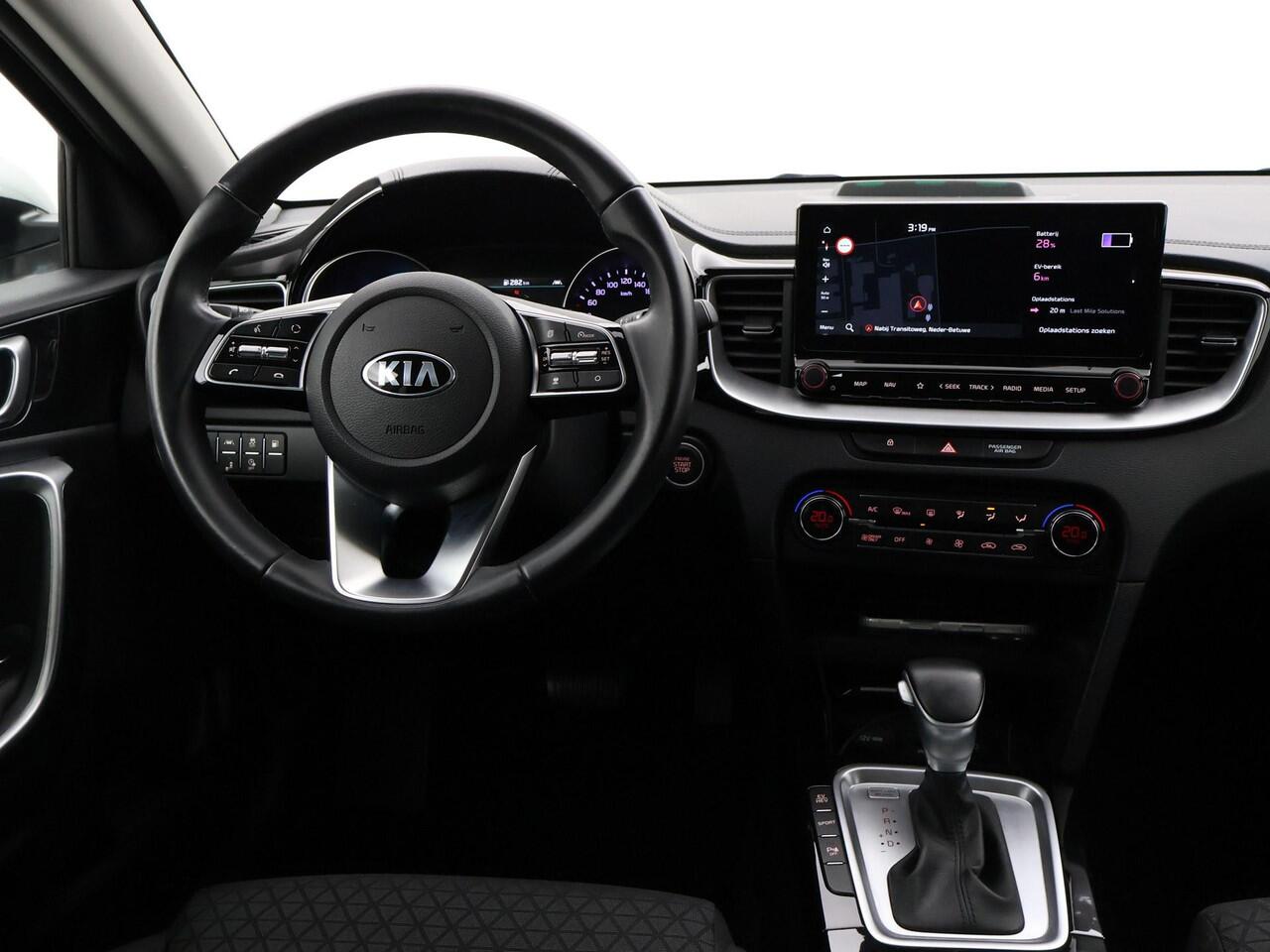 KIA CEE D Ceed Sportswagon 1.6 GDI PHEV DYNAMICLINE PLUG-IN 140 PK AUT. + TREKHAAK | CARPLAY | CAMERA | ADAPTIVE CRUISE